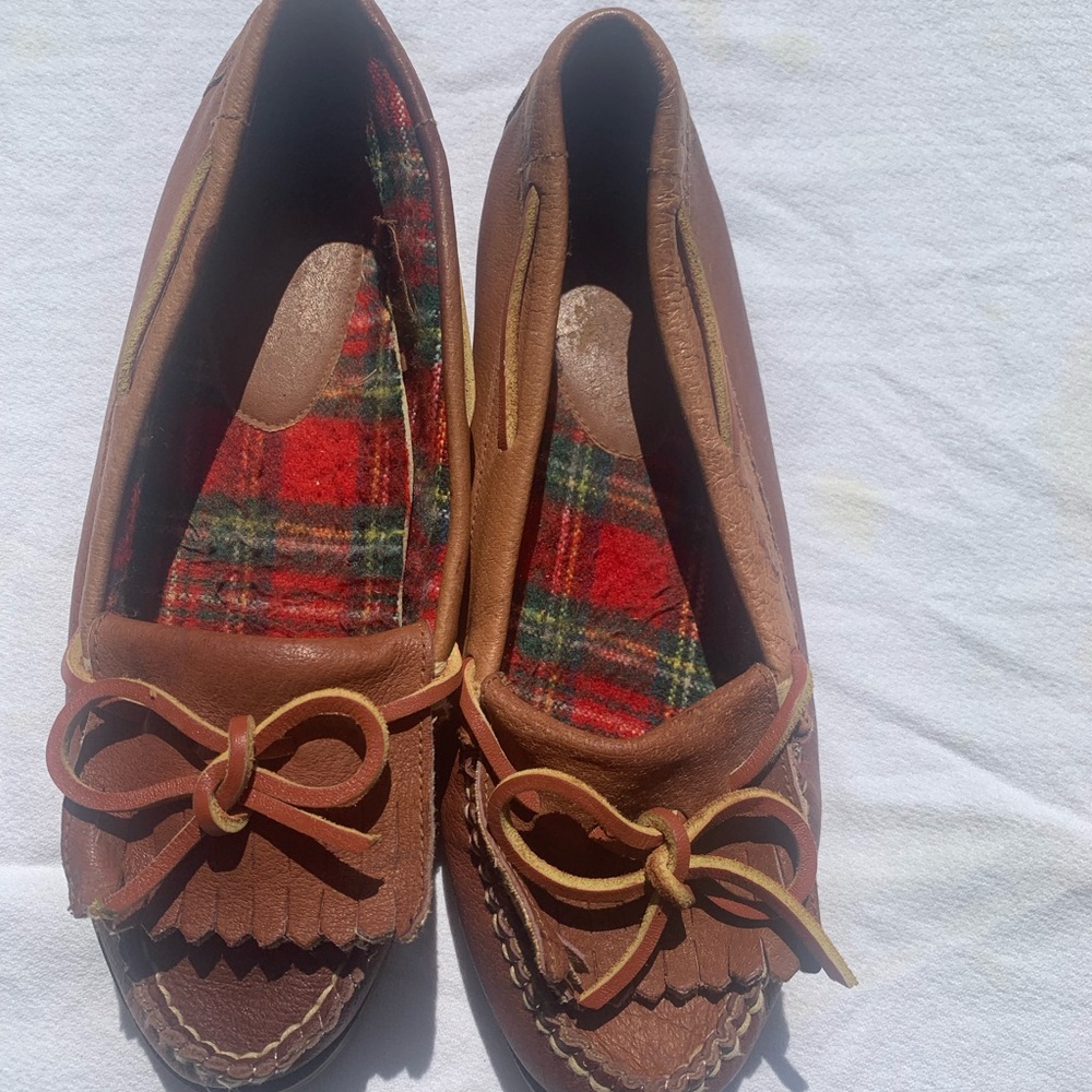 Vintage Brown Leather Loafers with Bow Detail